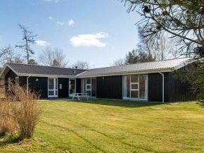 8 person holiday home in Ebeltoft, Ebeltoft